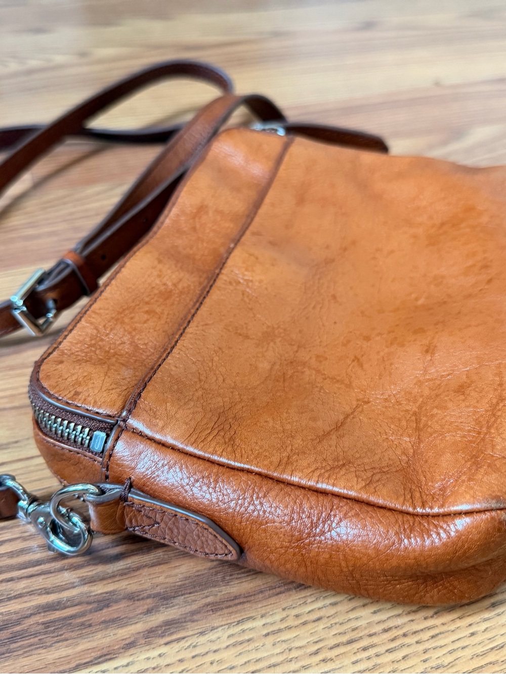 Leather Fossil purse - Picture 4 of 12